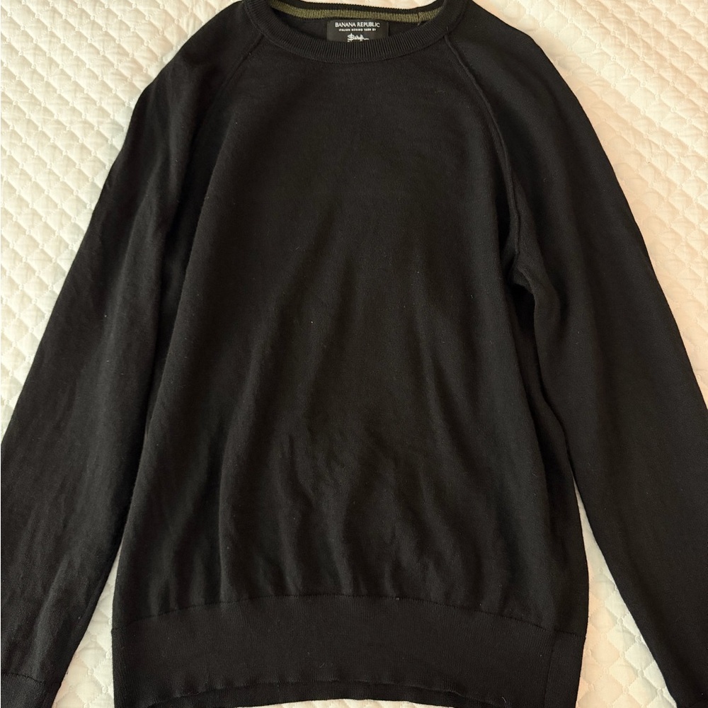 Banana Republic Merino Wool Men’s Black Crewneck Sweater